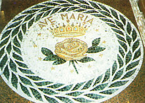 medaglione con la rosa